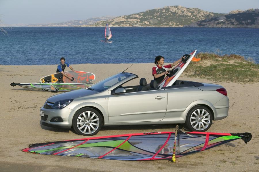 Opel Astra Twin Top 2007 года  (фото 32 из 131)